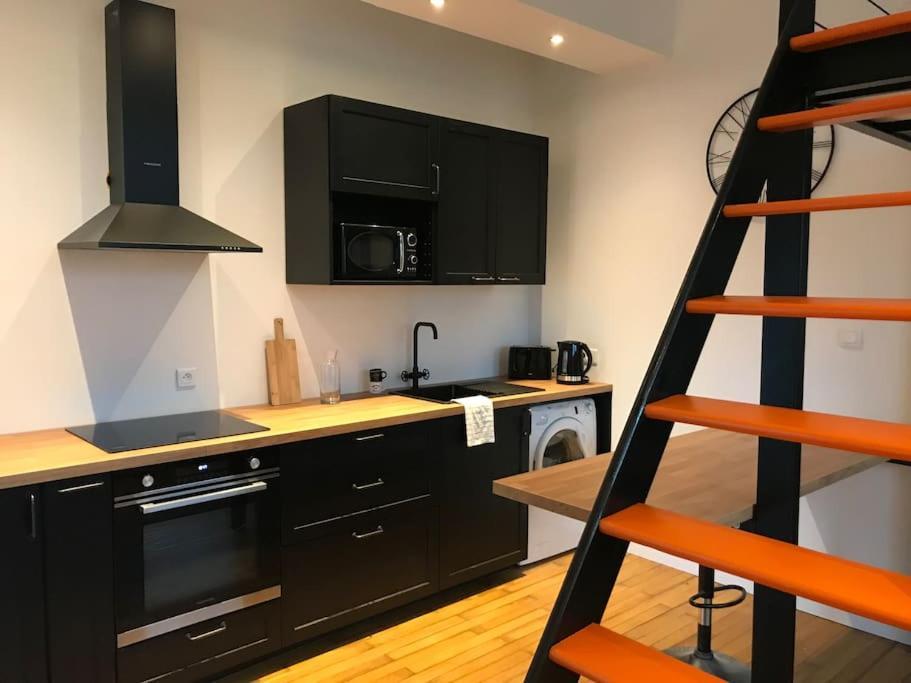 Studio - Mezzanine - Style Loft Industriel Brindas Ngoại thất bức ảnh