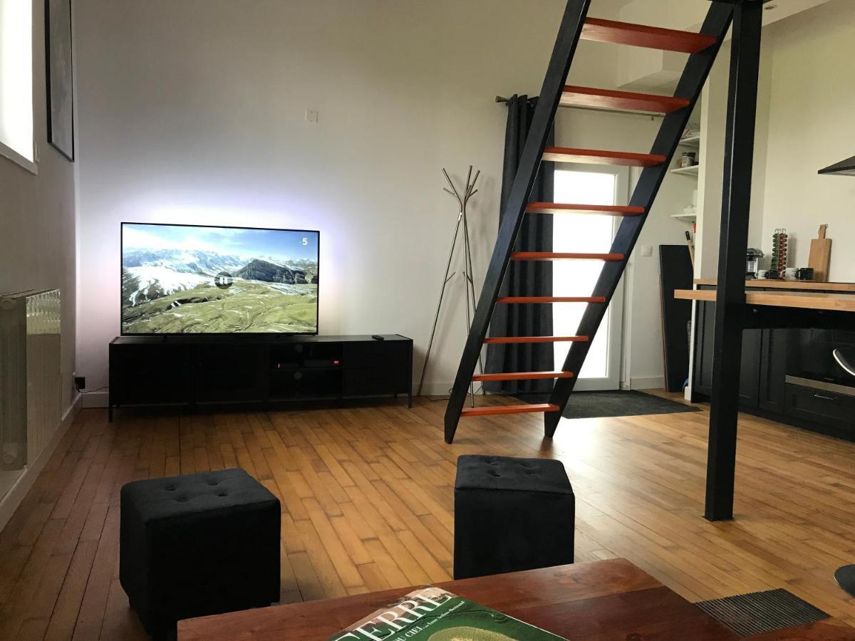 Studio - Mezzanine - Style Loft Industriel Brindas Ngoại thất bức ảnh