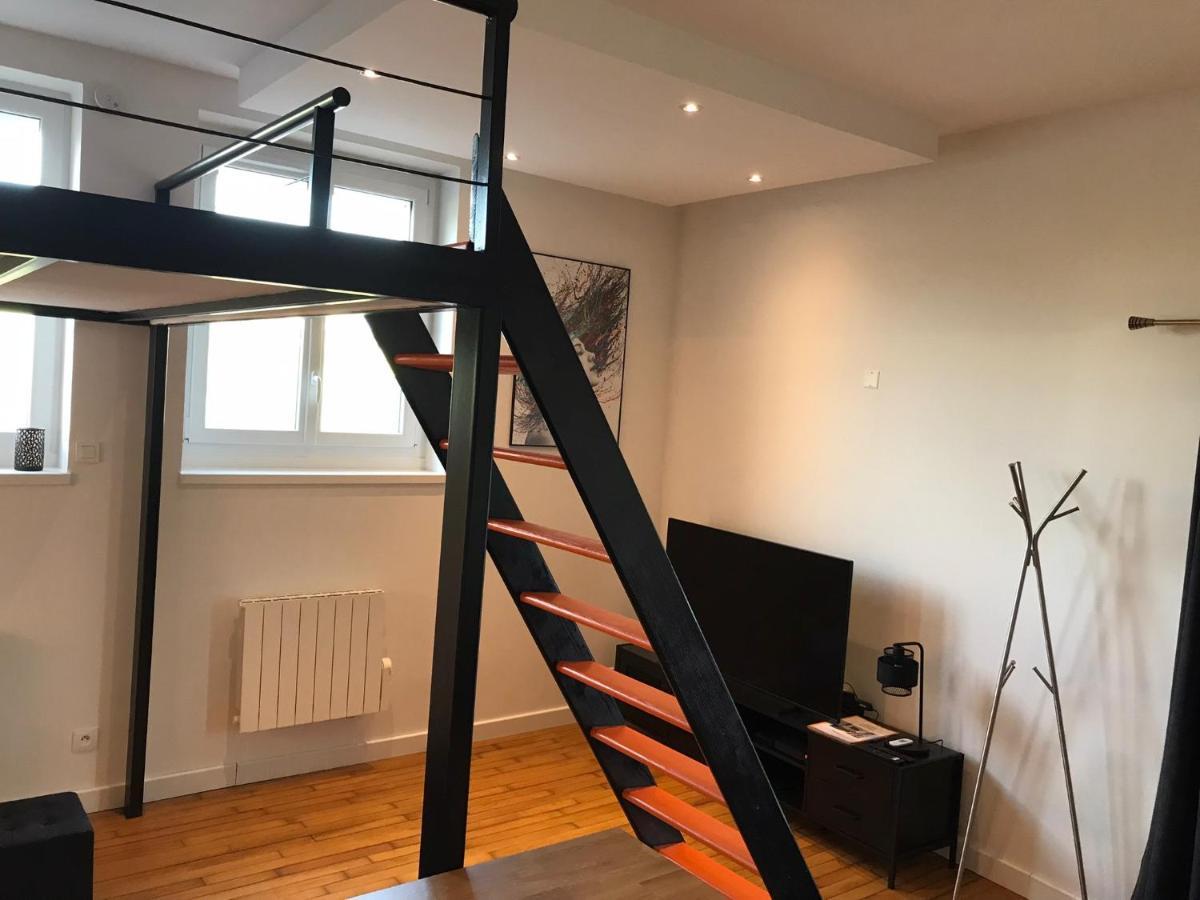 Studio - Mezzanine - Style Loft Industriel Brindas Ngoại thất bức ảnh